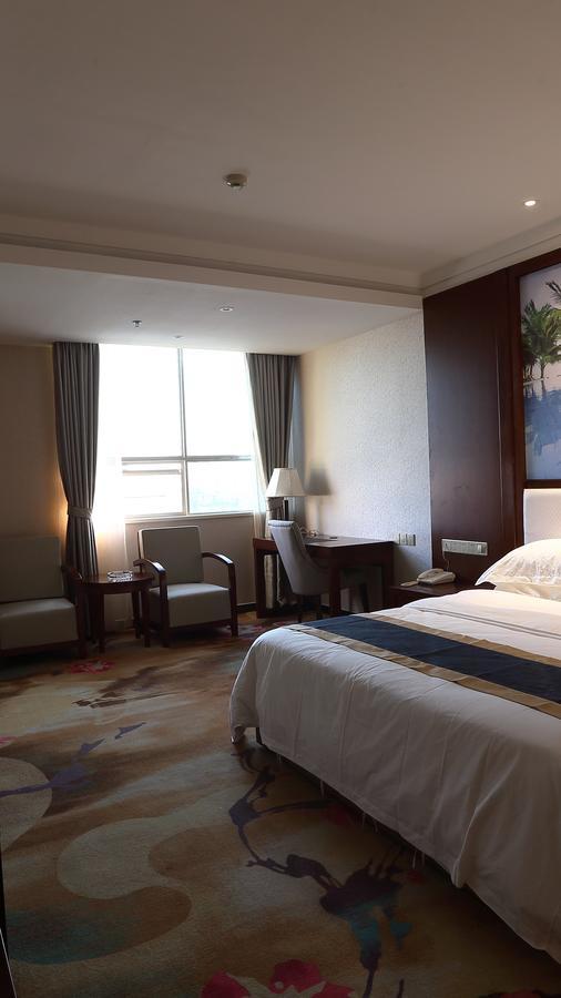 Guangxi Hawaii International Hotel Nanning Extérieur photo